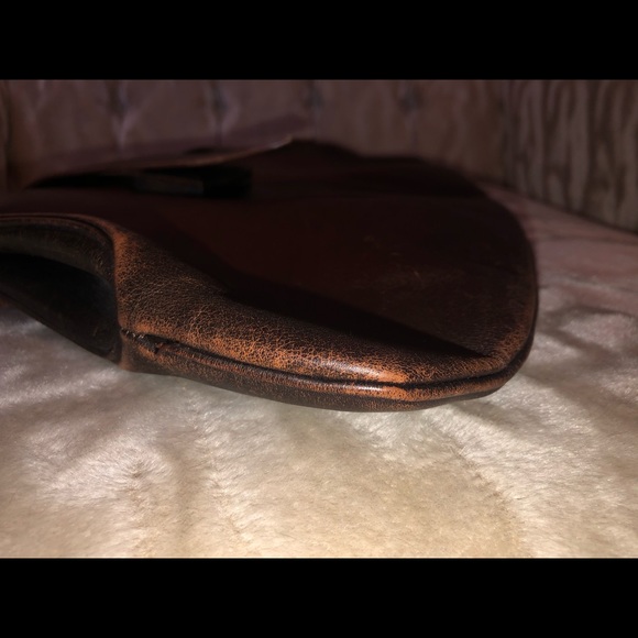 Authentic Vintage Distressed Gucci Bag - Picture 8 of 13